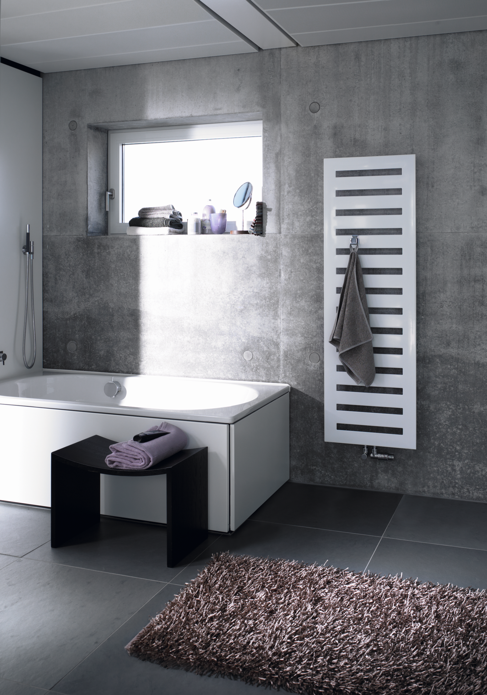 Zehnder Design-Badheizkörper Metropolitan Bar MEP-150-060, 1540 x 600 mm, anthracite