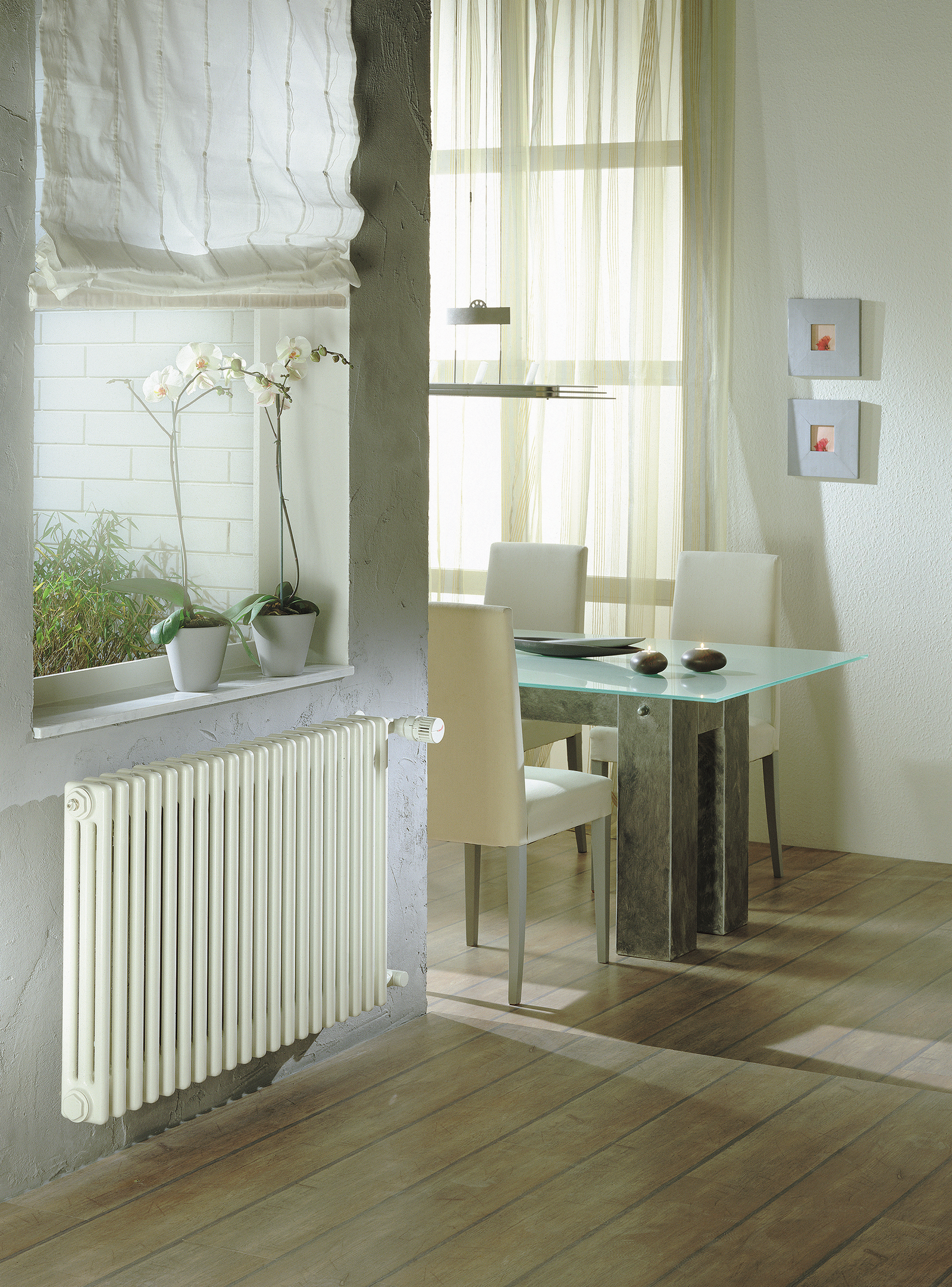 Zehnder Element-Heizkörper Charleston BH 500 mm, BL 1242 mm, Bautiefe 100mm, AB S001