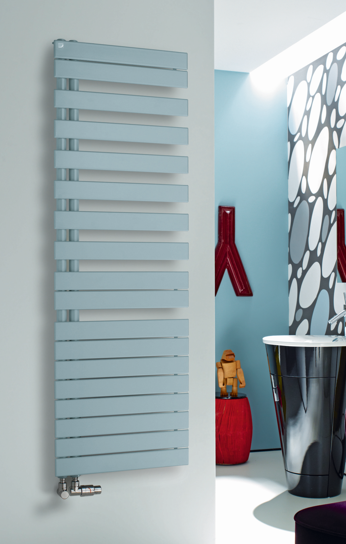 Zehnder Design-Heizkörper Roda Spa Asym ROFR-120-055, 1183 x 550 mm, grey Aluminium, rechts