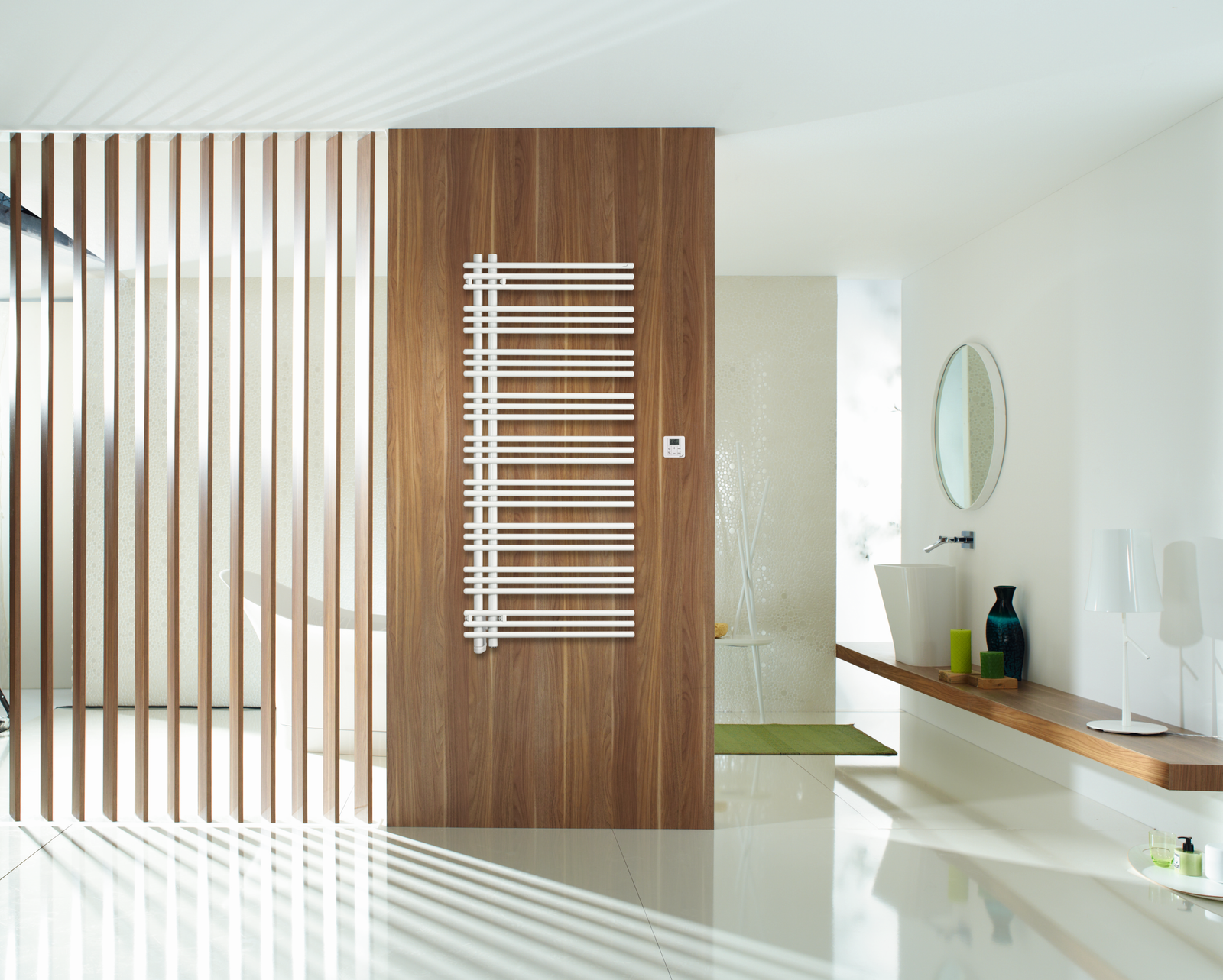 Zehnder Design-Elektroheizkörper Yucca Asym YAEL-130-40/GD 1304 x 378 mm, Telegrey 2, RAL 7046