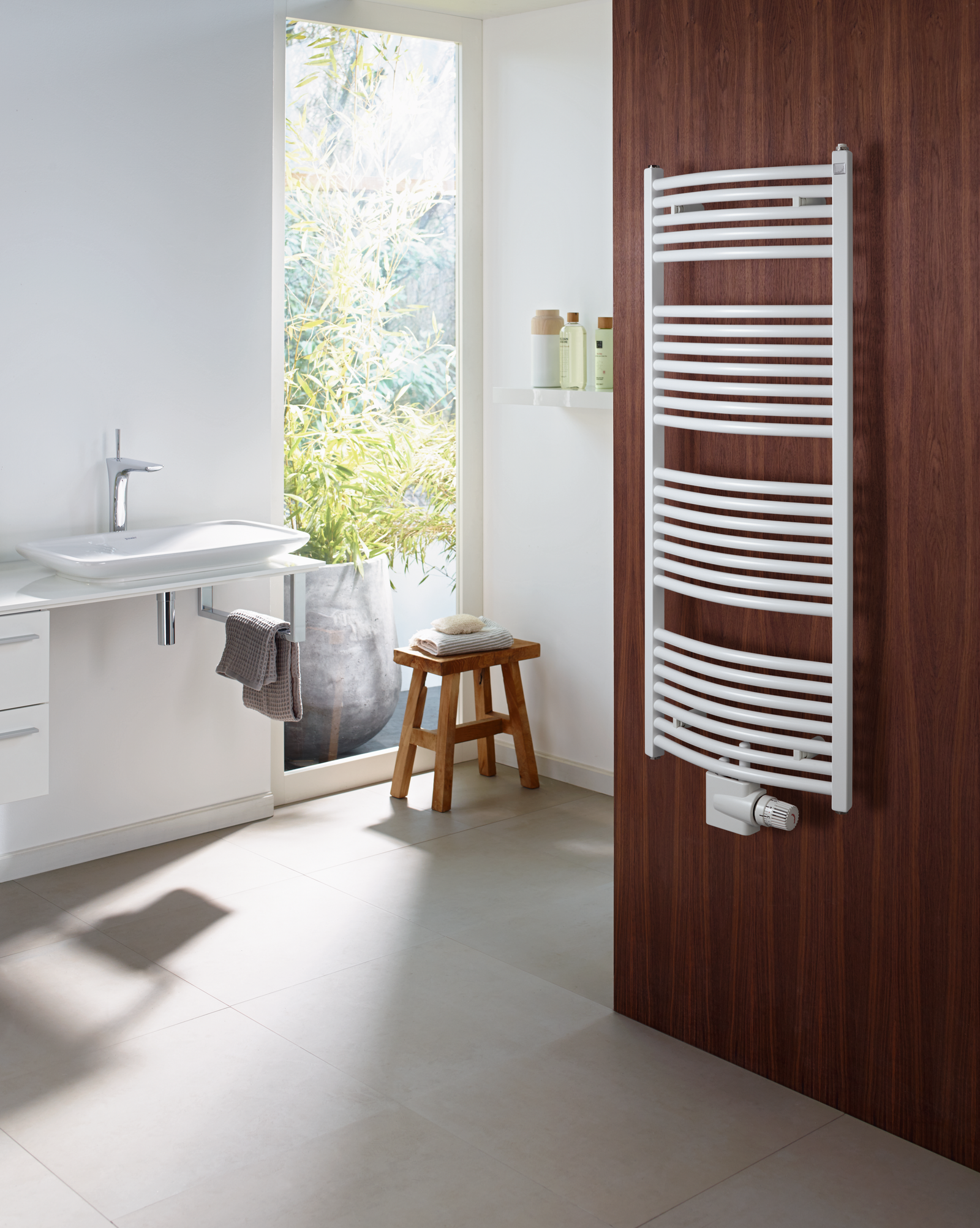 Zehnder Design-Heizkörper Zeno Bow ZNT-150-060-05, 1508 x 595 mm, Light jeans
